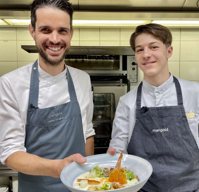 Sous Chef Peter Knaus mit Lehrling