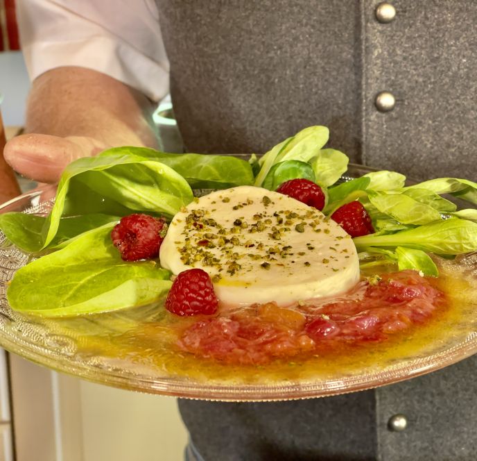 Überbackener Ziegenkäse